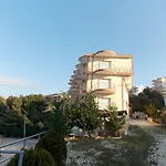 Unico 3* Sarandë
