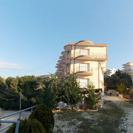 Unico 3* Sarandë