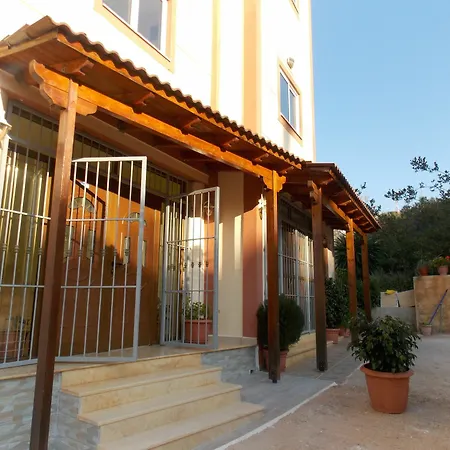 Unico 3* Sarandë