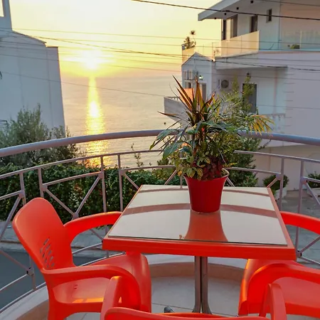 Unico 3* Sarande
