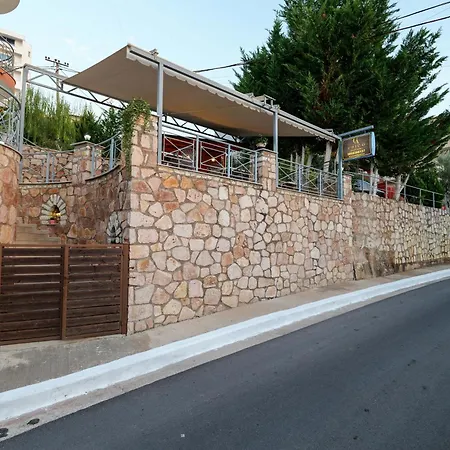 Unico Apartment 3*