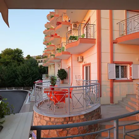 Unico Apartment