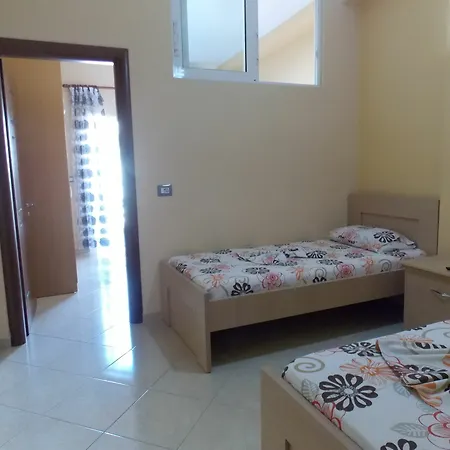 Unico 3* Sarandë