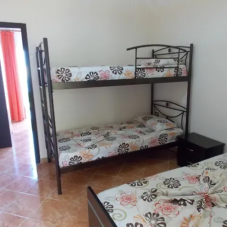 Unico Apartment 3*