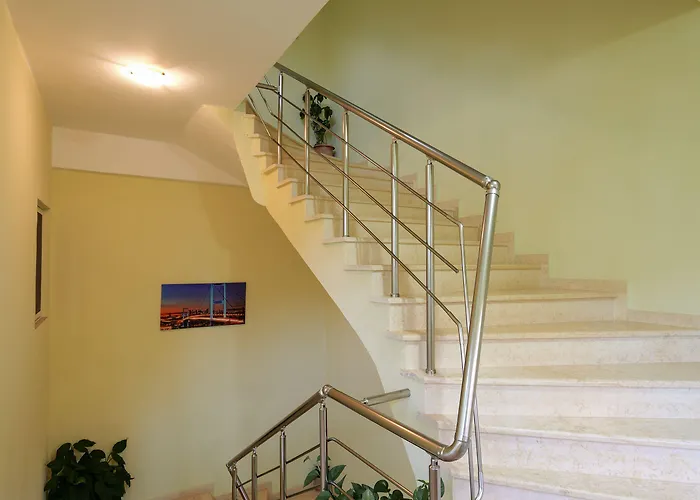 アパート Unico 3*